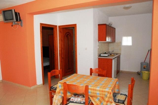 Avra Apartments Limenaria  Zimmer foto